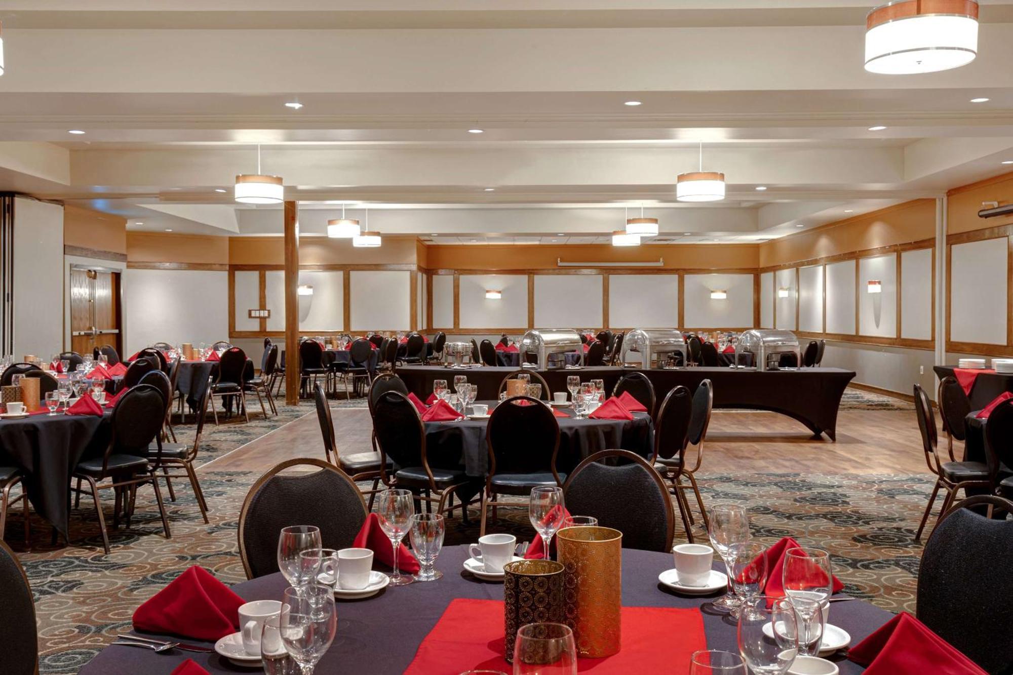 Days Inn & Conference Centre By Wyndham Prince Albert Εξωτερικό φωτογραφία