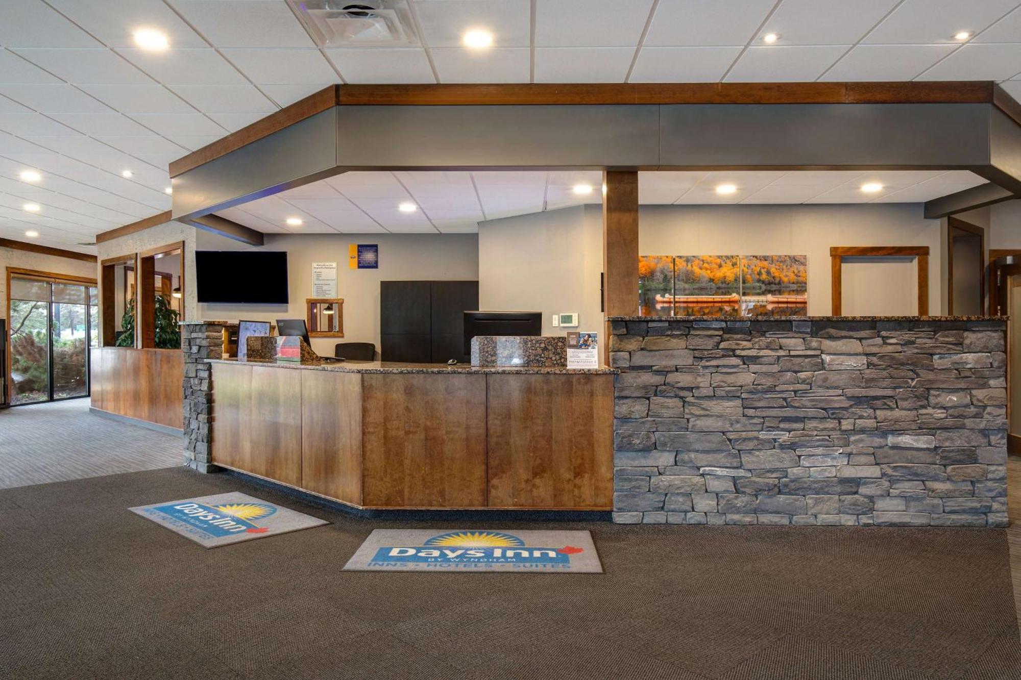 Days Inn & Conference Centre By Wyndham Prince Albert Εξωτερικό φωτογραφία